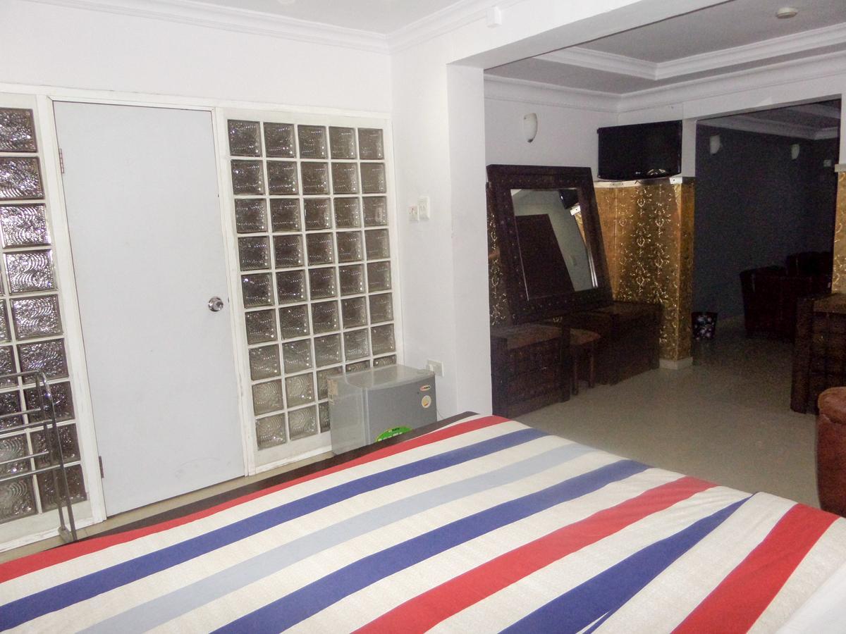Theodawn Hotels @ Suite 29 Ikeja Exterior foto
