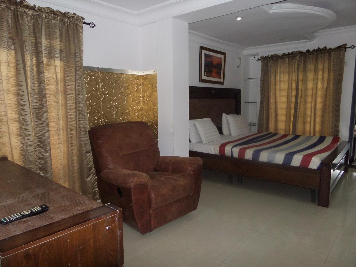 Theodawn Hotels @ Suite 29 Ikeja Exterior foto