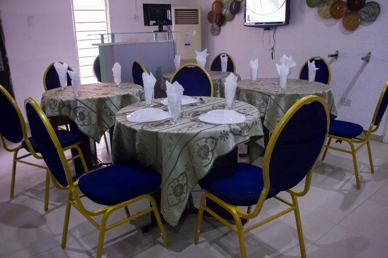 Theodawn Hotels @ Suite 29 Ikeja Exterior foto