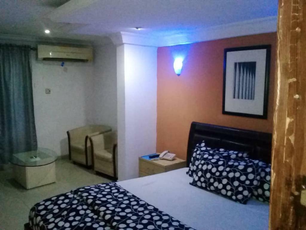 Theodawn Hotels @ Suite 29 Ikeja Exterior foto